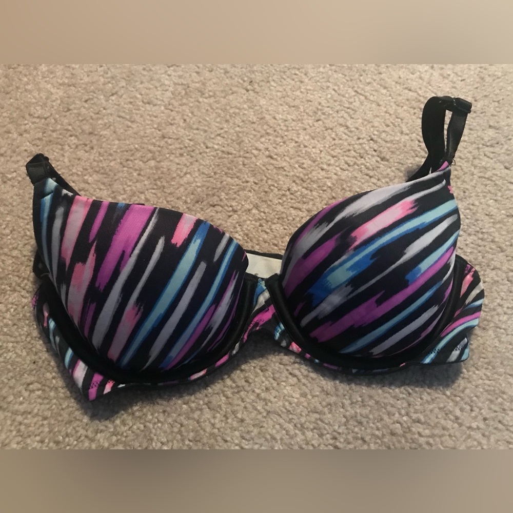 Pink Victoria’s Secret bra
